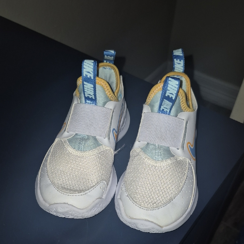 Nike Kids White and Yellow Sneakers